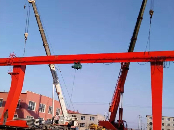 門式起重機(jī)（龍門吊）